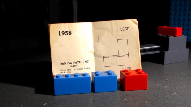 interlocking plastic brick innovation
