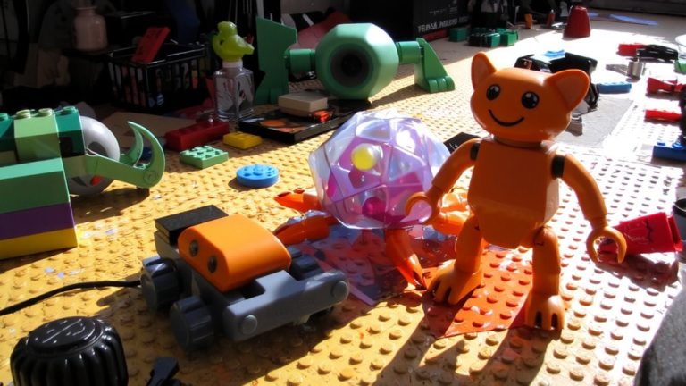 lego mixels hybrid innovation